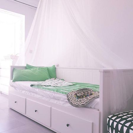Cosy Studio Apartment In Торрев'єха Екстер'єр фото